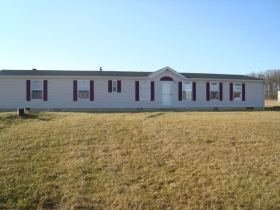 3586 COUNTY RD 59, BUTLER, IN 46721 
