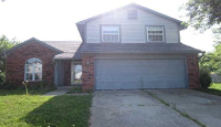 7541 Southern Lakes Dr, Indianapolis, IN 46237 