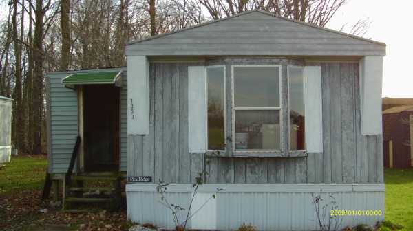 1033 Angela Ave., Auburn, IN 46706 