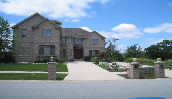 8812 Overlook Point, Saint John, IN 46373 
