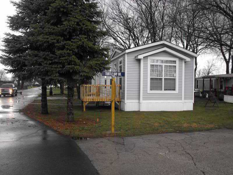 500 Turtle Bay Drive, Syracuse, IN 46567 