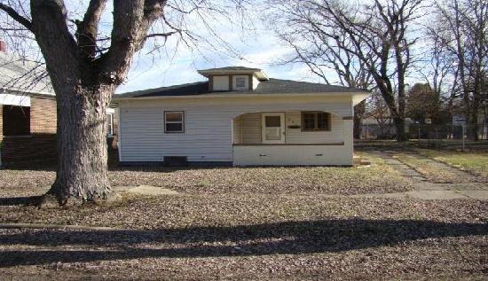 857 North 8th Street, Clinton, IN 47842 