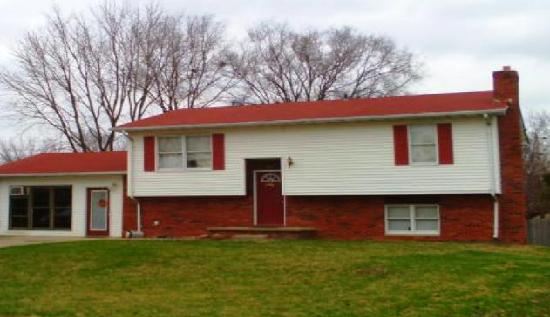 127 East Harrison Drive, Seymour, IN 47274 