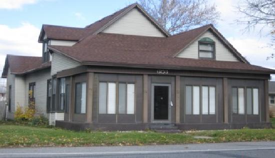 603 E Main St, Gas City, IN 46933 