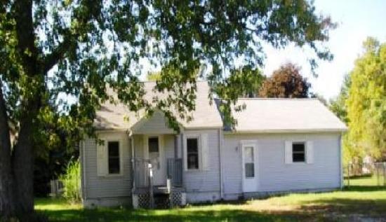 56987 Greenlawn Ave, Osceola, IN 46561 