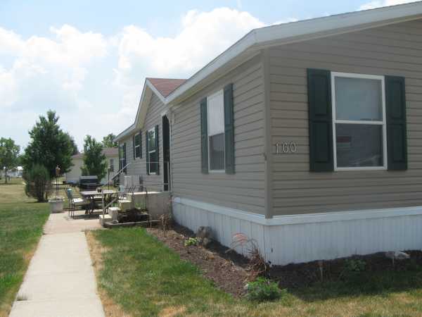 160 Woodlake Run, Yoder, IN 46798 