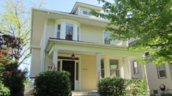 712 Kinnaird Ave, Fort Wayne, IN 46807 