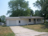1817 Crescent Dr, Warsaw, IN 46580 