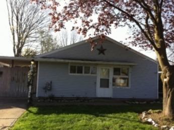 1204 Dennis Dr, South Bend, IN 46614 