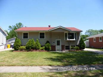 1019 N Wood St, Griffith, IN 46319 