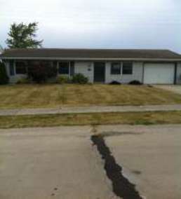 211 Kingswood Dr, Kendallville, IN 46755 