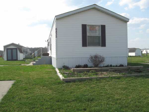 6835 Kensington Drive East, Fort Wayne, IN 46818 