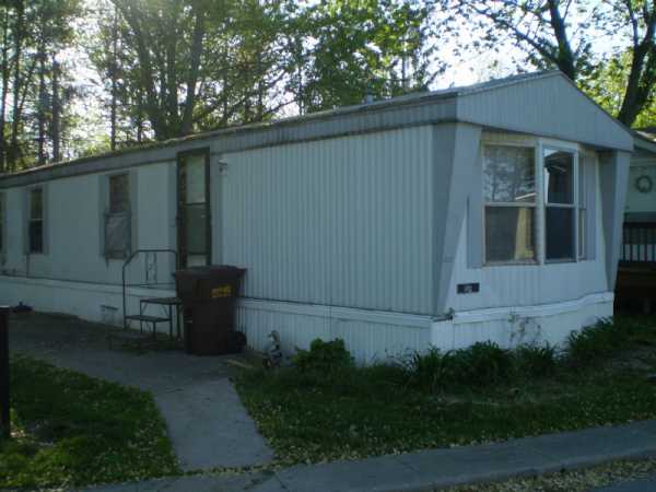 11080 N. State Road 1, #176, Ossian, IN 46777 