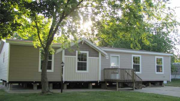 158 Spruce Dr., Westville, IN 46391 