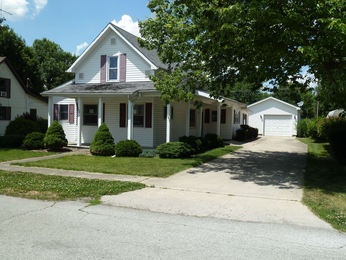 180 E College St, Russiaville, IN 46979 