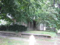 729 S Poplar St, Seymour, IN 47274 