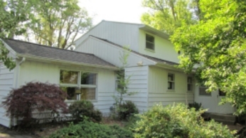 4202 Burbank Dr, Fort Wayne, IN 46804 