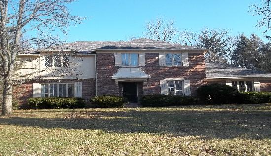 11605 Forest Drive, Carmel, IN 46033 