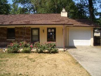 2617 Northwood Dr, Mishawaka, IN 46545 