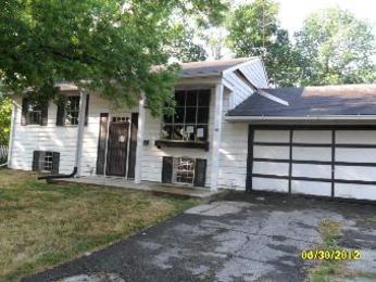 8611 Catalina Drive, Indianapolis, IN 46226 