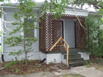 185 Indiana Ave, Sellersburg, IN 47172 