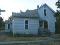 320 W 20th St, Auburn, IN 46706 