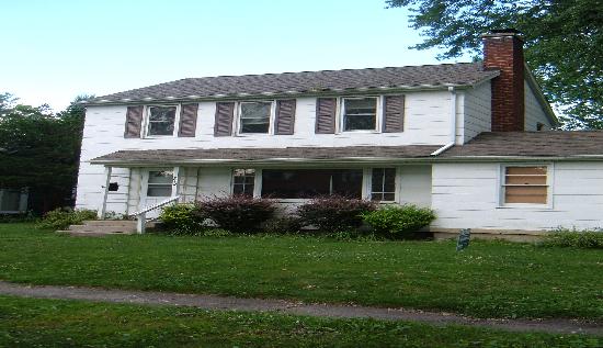 240 South Ridge Street, Crown Point, IN 46307 