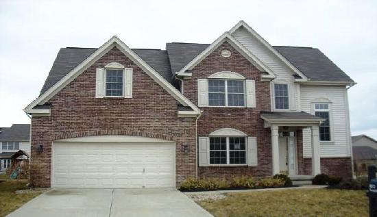 8072 Northpoint Dr, Brownsburg, IN 46112 