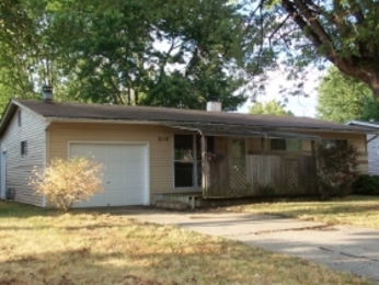2118 Newcomer Ln, Beech Grove, IN 46107 