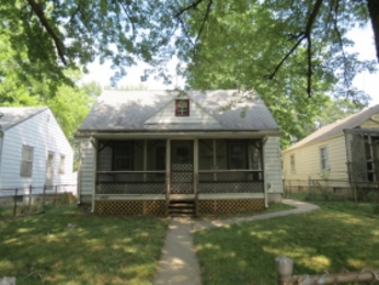 2304 S Ebright St, Muncie, IN 47302 