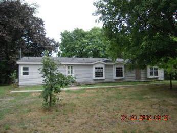 634 E Elkhart St, Bristol, IN 46507 