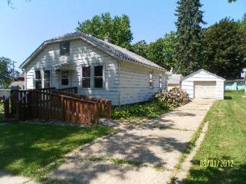 210 Roosevelt St, Laporte, IN 46350 