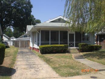 718 Ravenswood Dr, Evansville, IN 47713 