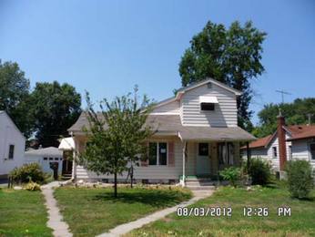 416 S 10th St, Chesterton, IN 46304 