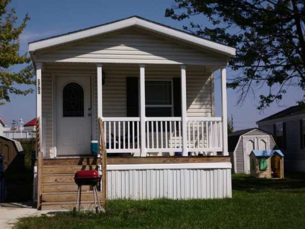 1703 Southwood, Greenwood, IN 46143 