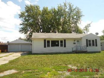 519 W Main St, Chesterfield, IN 46017 