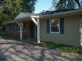 1021 Clark Avenue, Bluffton, IN 46714 