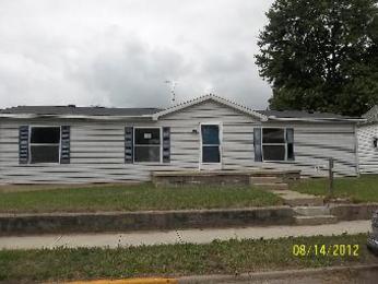 102 N Market St, Liberty, IN 47353 