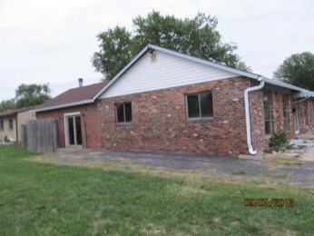 1 East Ridge Dr, Greenwood, IN 46143 