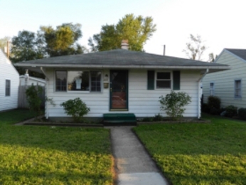 2015 Delaware St, Mishawaka, IN 46544 