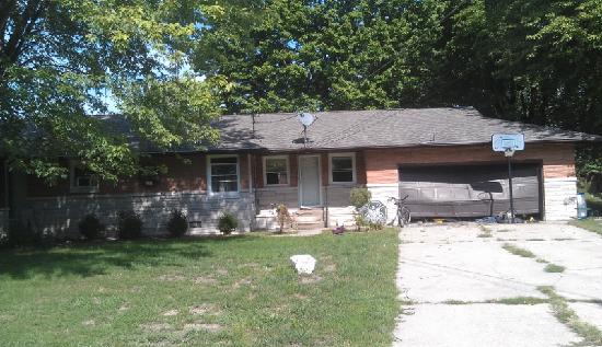 3864 N Portersville Rd, Jasper, IN 47546 