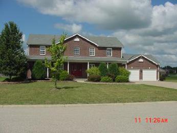 177 Fawnmeadows Dr, Sunman, IN 47041 