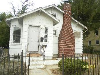 624 W 41st Ave, Gary, IN 46408 