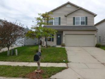 3916 Roundwood Drive, Indianapolis, IN 46235 