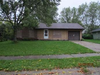 9621 Meadowlark Dr, Indianapolis, IN 46235 