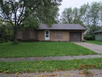 9621 Meadowlark Dr, Indianapolis, IN 46235 