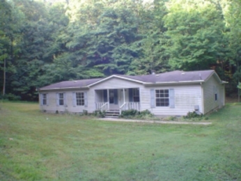 3985 S Fire Lane Rd, Pekin, IN 47165 