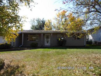 416 Sturgeon Dr, Valparaiso, IN 46385 