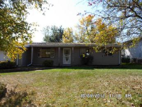 416 Sturgeon Dr, Valparaiso, IN 46385 