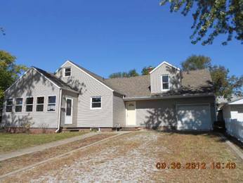 202 E State St, North Judson, IN 46366 